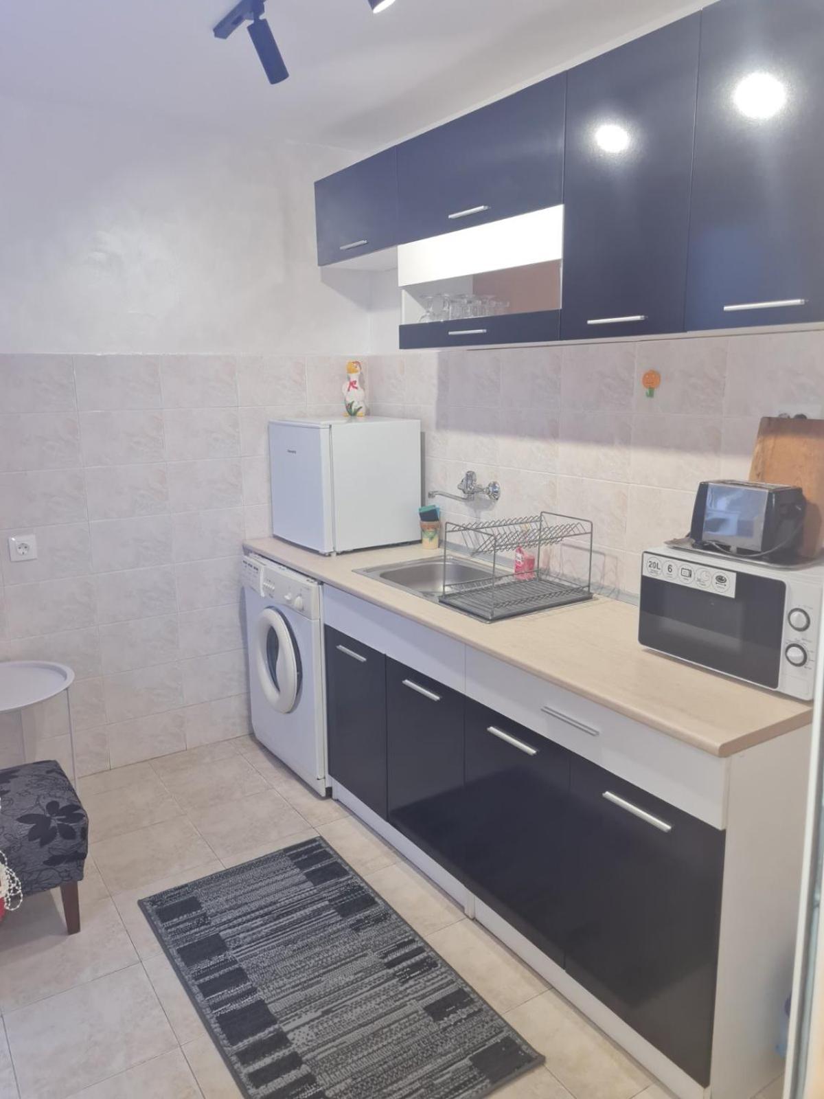 Apartamento Day And Night Veliko Tárnovo Exterior foto