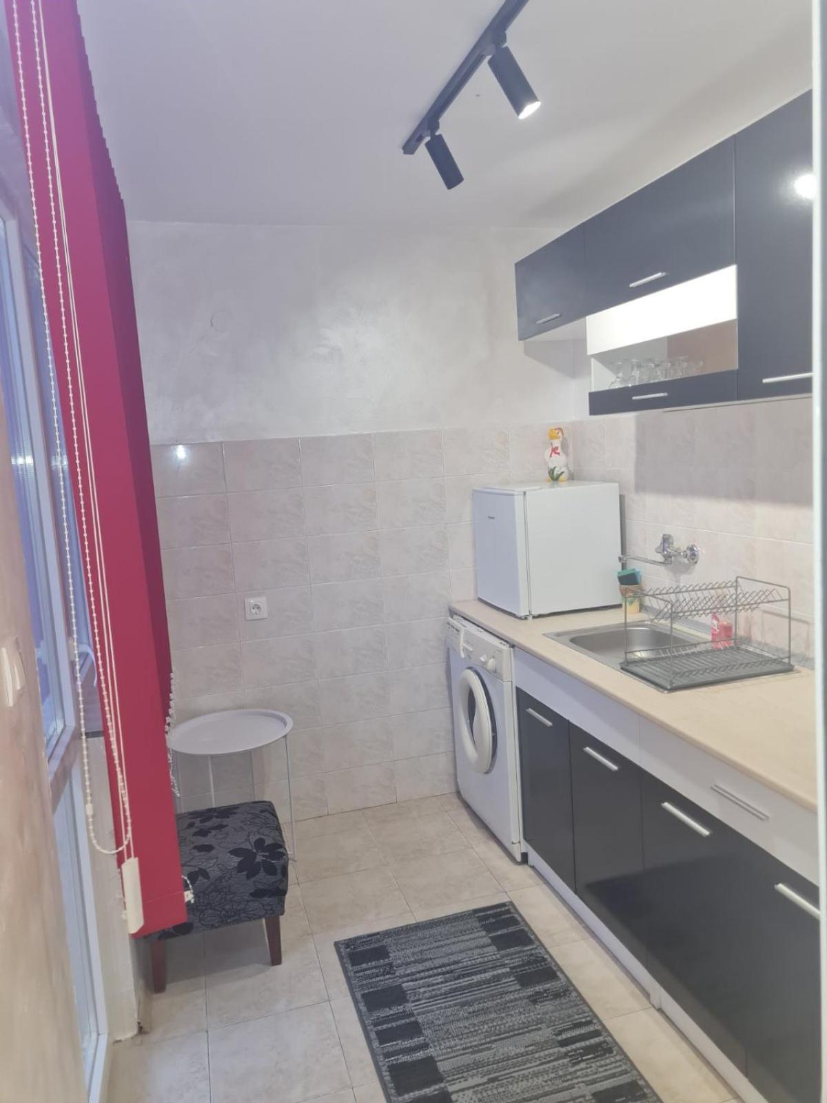 Apartamento Day And Night Veliko Tárnovo Exterior foto