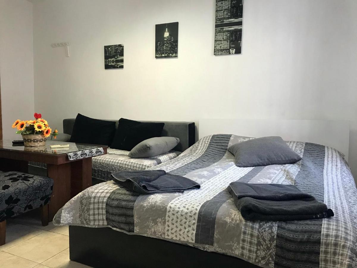 Apartamento Day And Night Veliko Tárnovo Exterior foto