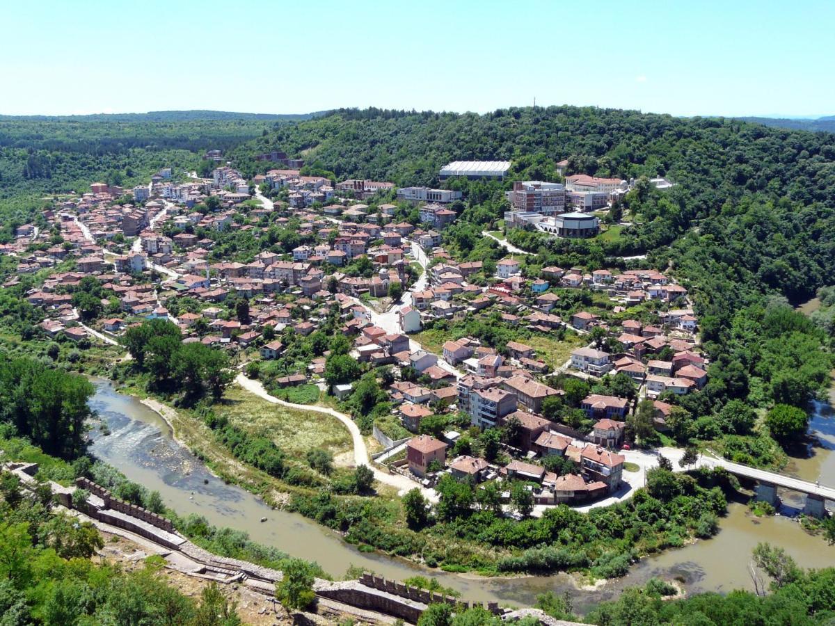 Apartamento Day And Night Veliko Tárnovo Exterior foto