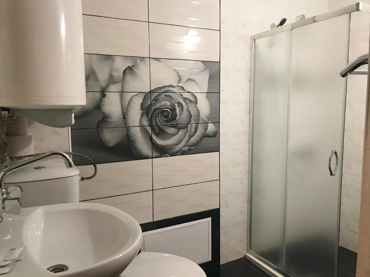 Apartamento Day And Night Veliko Tárnovo Exterior foto